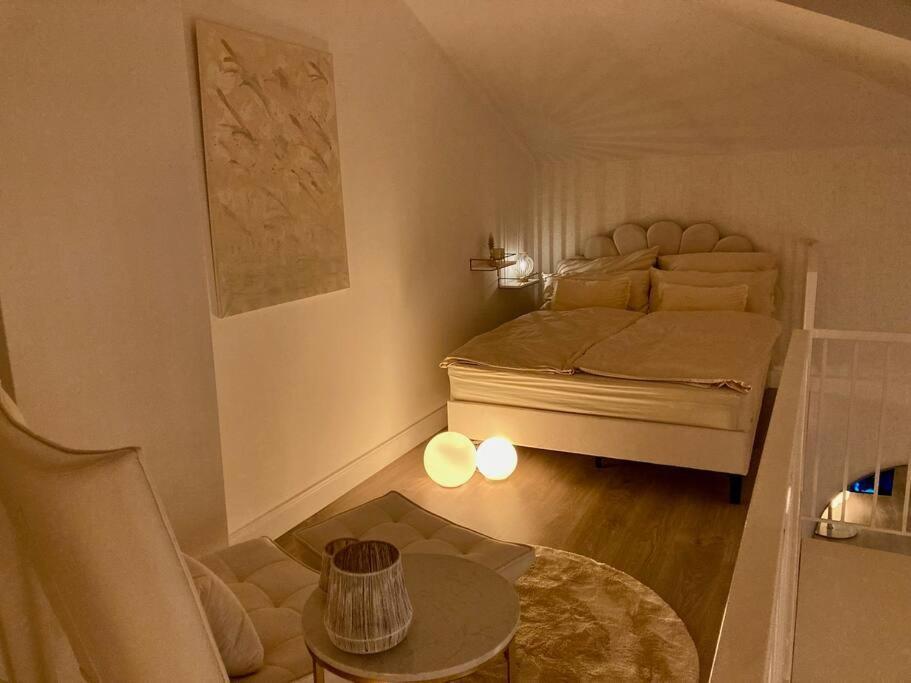 Amalfi - Stylish With Terrace Apartment
